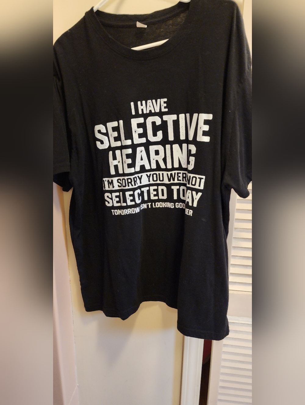 Black Graphic Tee "Selective Hearing"